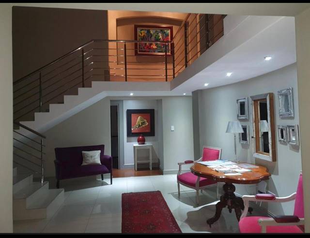 8 BEDROOM HOUSE FOR SALE IN MYBURGH PARK